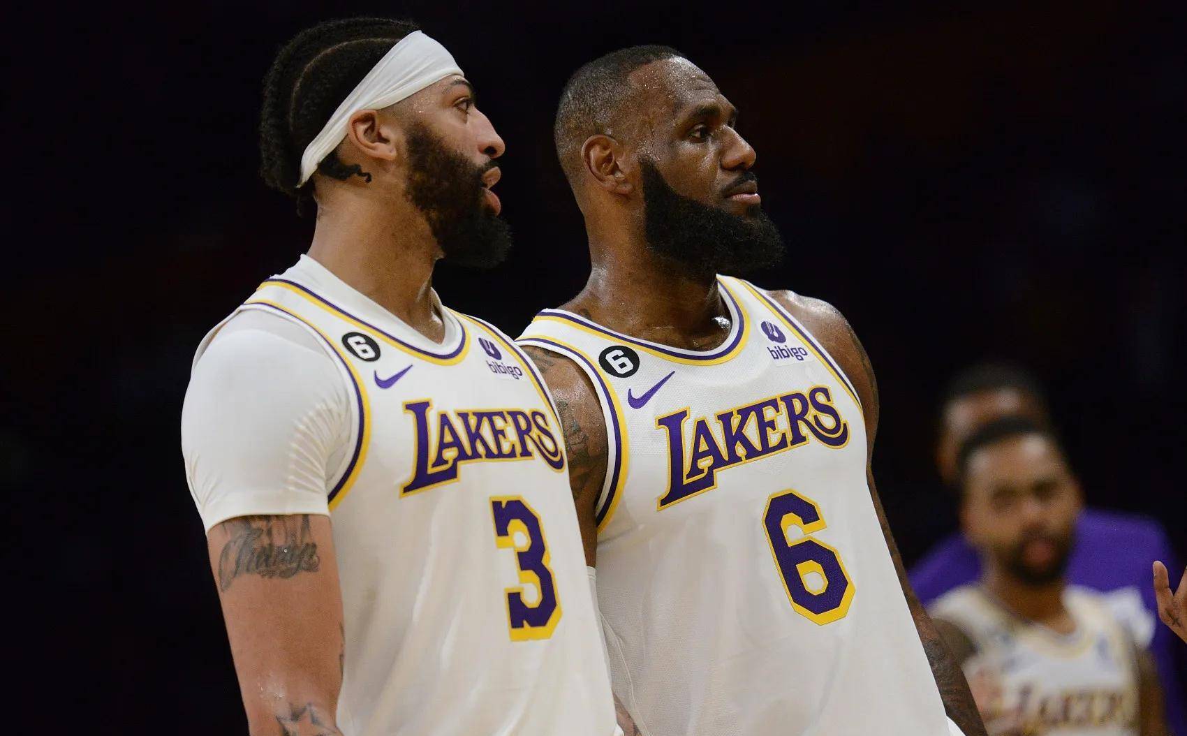 的这场热身 的这场热身