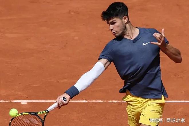 近日与女友 近日与女友